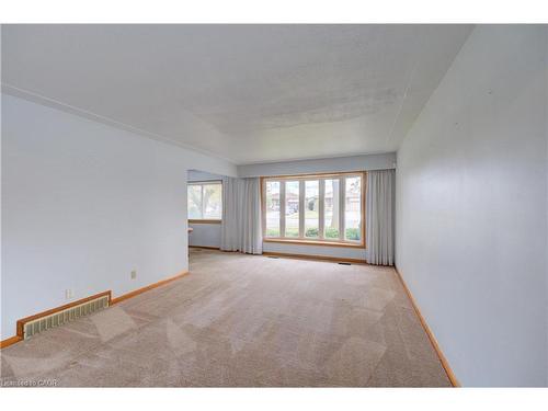 930 Upper Ottawa Street, Hamilton, ON - Indoor Photo Showing Other Room