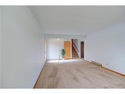 930 Upper Ottawa Street, Hamilton, ON - Indoor Photo Showing Other Room