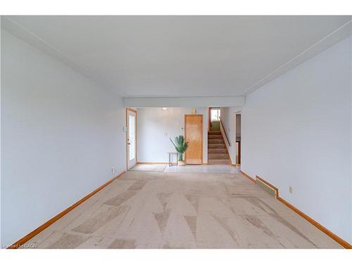 930 Upper Ottawa Street, Hamilton, ON - Indoor Photo Showing Other Room