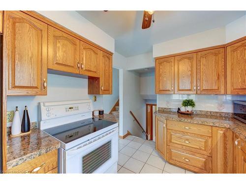 930 Upper Ottawa Street, Hamilton, ON - Indoor Photo Showing Kitchen