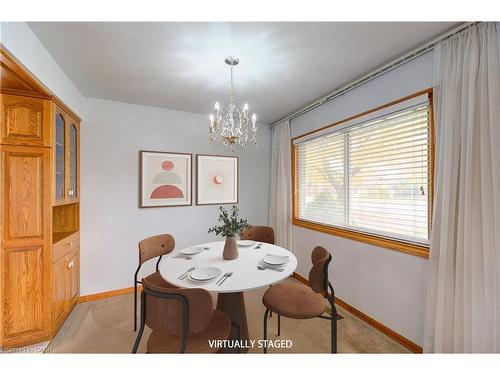 930 Upper Ottawa Street, Hamilton, ON - Indoor Photo Showing Dining Room