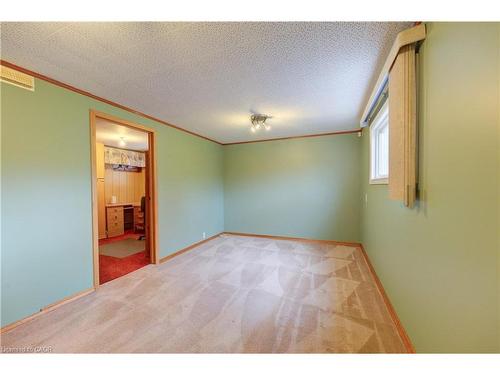 930 Upper Ottawa Street, Hamilton, ON - Indoor Photo Showing Other Room