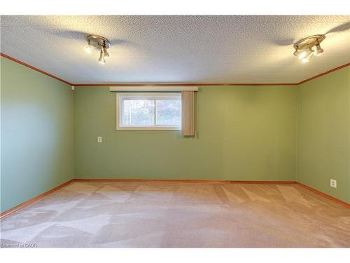 930 Upper Ottawa Street, Hamilton, ON - Indoor Photo Showing Other Room