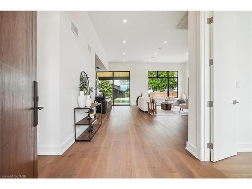 1613 G Lookout Street, Fonthill, ON - Indoor