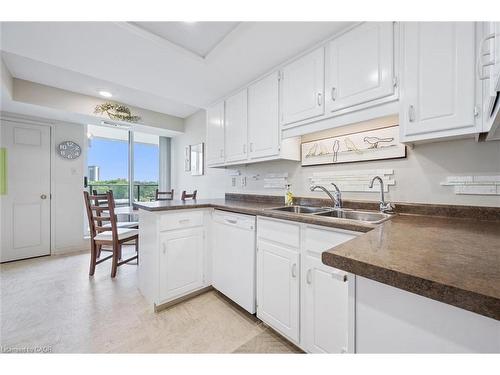 702-6 Willow Street, Waterloo, ON - Indoor Photo Showing Kitchen With Double Sink