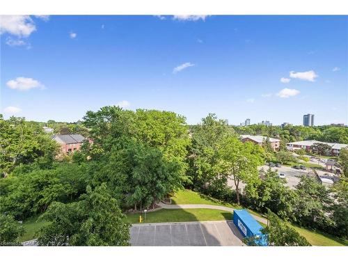 702-6 Willow Street, Waterloo, ON - Outdoor