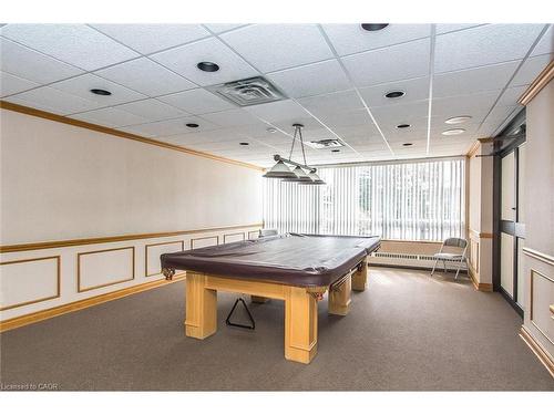 702-6 Willow Street, Waterloo, ON - Indoor Photo Showing Other Room