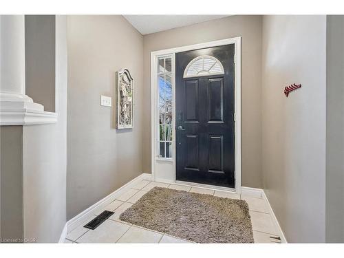 7 Hearthbridge Street, Kitchener, ON - Indoor Photo Showing Other Room