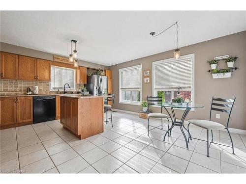 7 Hearthbridge Street, Kitchener, ON - Indoor