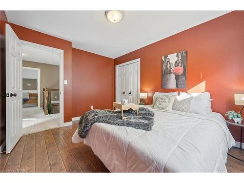 7 Hearthbridge Street, Kitchener, ON - Indoor Photo Showing Bedroom