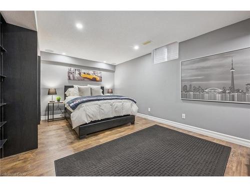7 Hearthbridge Street, Kitchener, ON - Indoor Photo Showing Bedroom