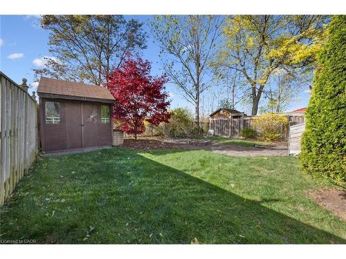 7 Hearthbridge Street, Kitchener, ON - Outdoor