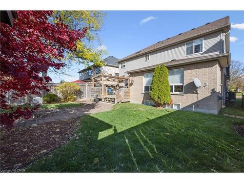 7 Hearthbridge Street, Kitchener, ON - Outdoor