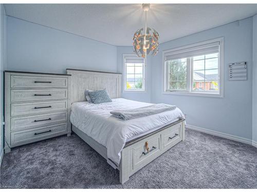 47 Dellgrove Circle, Cambridge, ON - Indoor Photo Showing Bedroom