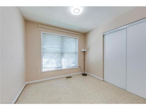 2218 Shadetree Avenue, Burlington, ON - Indoor Photo Showing Other Room
