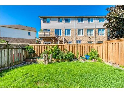 2218 Shadetree Avenue, Burlington, ON - Outdoor