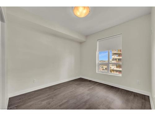 520-2486 Old Bronte Road, Oakville, ON - Indoor Photo Showing Other Room