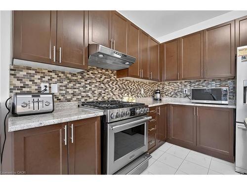 411 Linden Drive, Cambridge, ON - Indoor Photo Showing Kitchen With Stainless Steel Kitchen With Upgraded Kitchen
