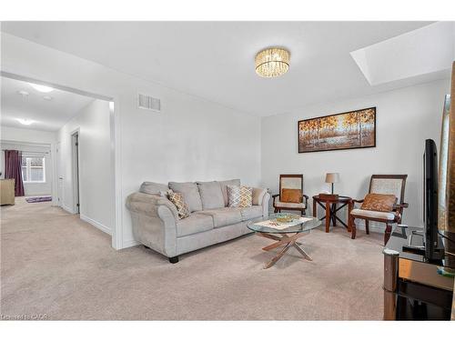 411 Linden Drive, Cambridge, ON - Indoor Photo Showing Living Room