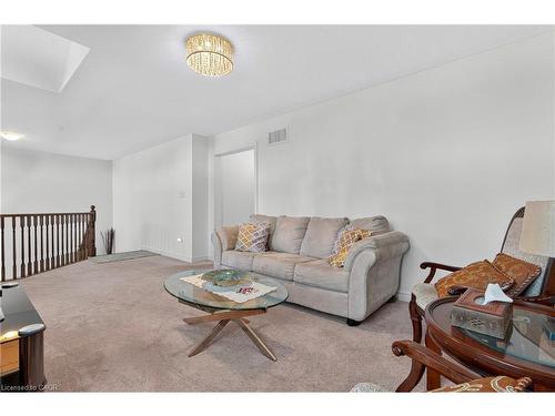 411 Linden Drive, Cambridge, ON - Indoor Photo Showing Living Room