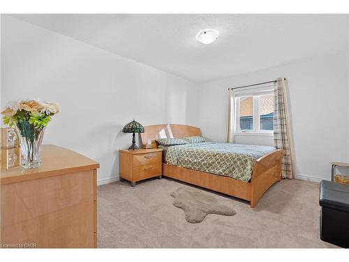 411 Linden Drive, Cambridge, ON - Indoor Photo Showing Bedroom