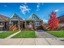 128 Crosthwaite Avenue N Hamilton, ON L8H 4V5