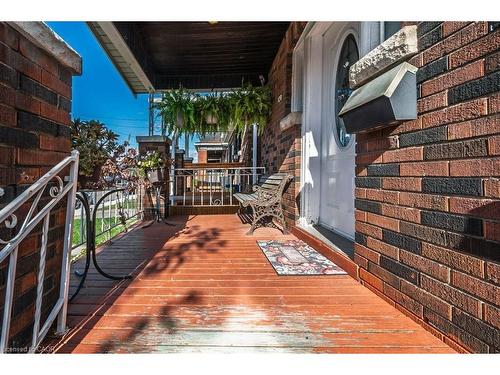 128 Crosthwaite Avenue N, Hamilton, ON - Outdoor With Exterior