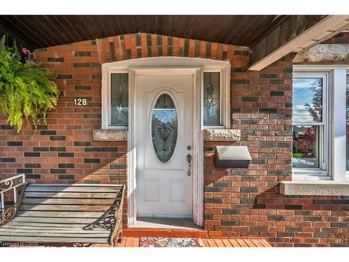 128 Crosthwaite Avenue N, Hamilton, ON - Outdoor With Exterior