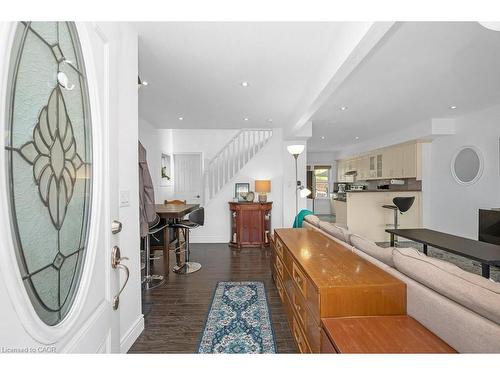 128 Crosthwaite Avenue N, Hamilton, ON - Indoor Photo Showing Other Room