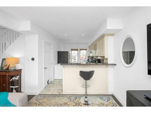 128 Crosthwaite Avenue N, Hamilton, ON - Indoor Photo Showing Other Room