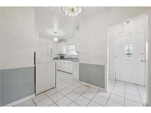 532 Victoria Street S, Kitchener, ON - Indoor