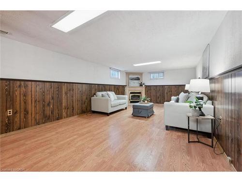 532 Victoria Street S, Kitchener, ON - Indoor