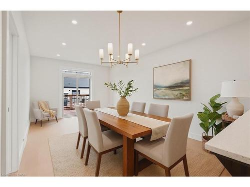 201-12 Washington Street, Norwich, ON - Indoor Photo Showing Dining Room