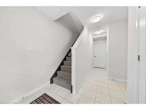 100-30 Times Square Boulevard, Stoney Creek, ON - Indoor Photo Showing Other Room