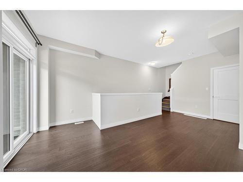 100-30 Times Square Boulevard, Stoney Creek, ON - Indoor Photo Showing Other Room