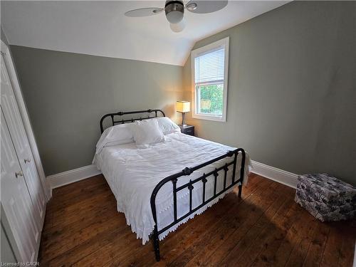 61 Burlington Street W, Hamilton, ON - Indoor Photo Showing Bedroom
