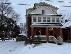 207 Hedley Street  Cambridge, ON N3H 3X9