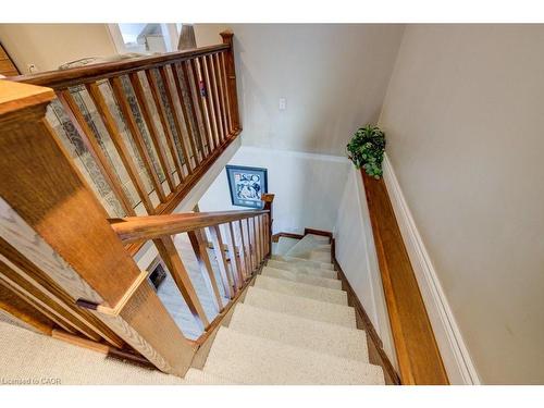 207 Hedley Street, Cambridge, ON - Indoor Photo Showing Bedroom