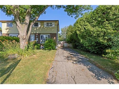 8 Gerrick Court, Hamilton, ON - Outdoor