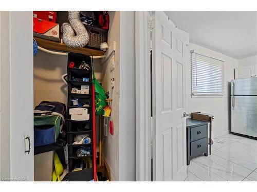 8 Gerrick Court, Hamilton, ON - Indoor