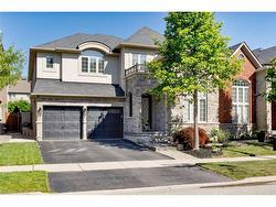 3456 Liptay Avenue  Oakville, ON L6M 0M7