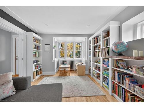 93 Paradise Road N, Hamilton, ON - Indoor