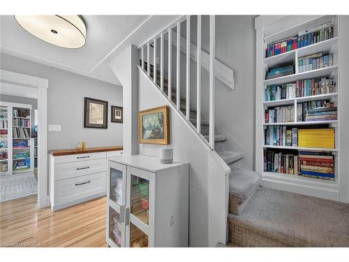 93 Paradise Road N, Hamilton, ON - Indoor