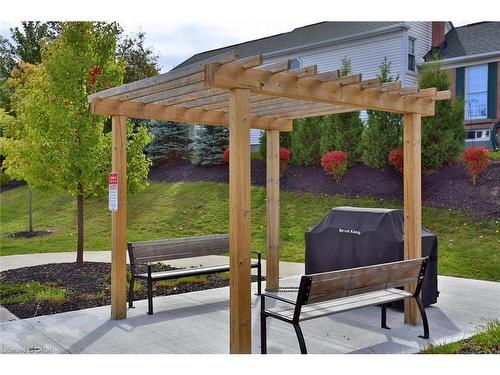 118-5 Wake Robin Drive, Kitchener, ON - Outdoor