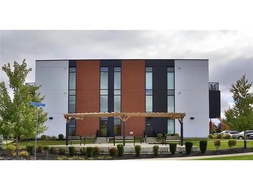 118-5 Wake Robin Drive, Kitchener, ON - 