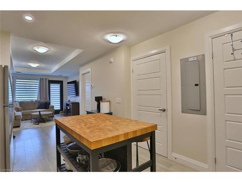 118-5 Wake Robin Drive, Kitchener, ON - Indoor Photo Showing Other Room