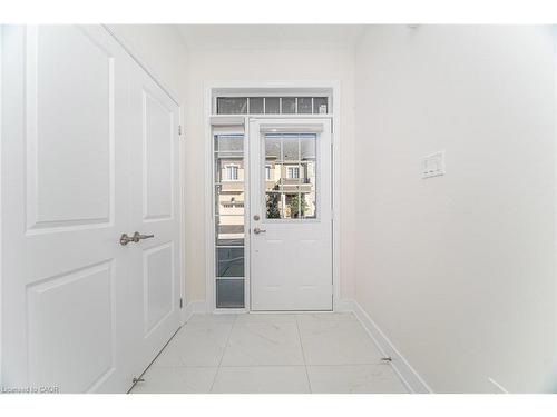 102-305 Garner Road, Hamilton, ON - Indoor Photo Showing Other Room