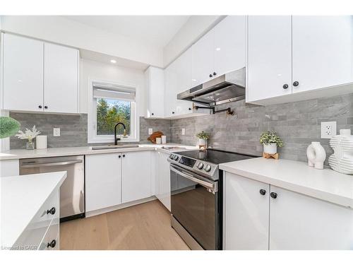 102-305 Garner Road, Hamilton, ON - Indoor Photo Showing Kitchen With Stainless Steel Kitchen With Upgraded Kitchen