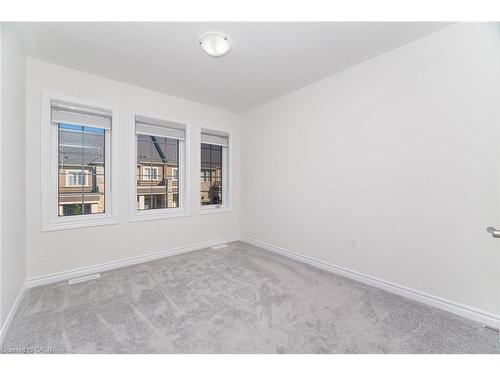 102-305 Garner Road, Hamilton, ON - Indoor Photo Showing Other Room