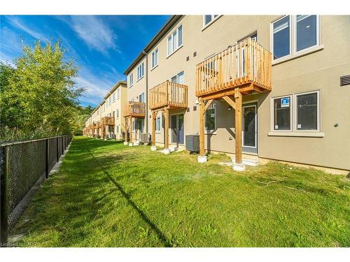 102-305 Garner Road, Hamilton, ON - Outdoor